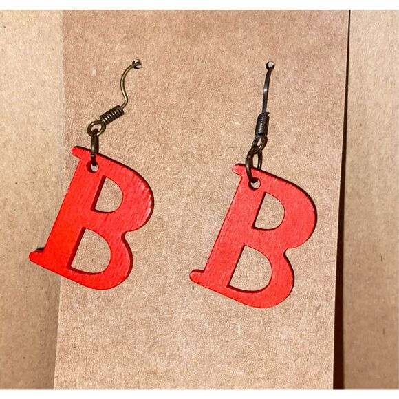 ☀️3/$12☀️ Letter “B” Wood Earrings (Red) - Picture 1 of 3
